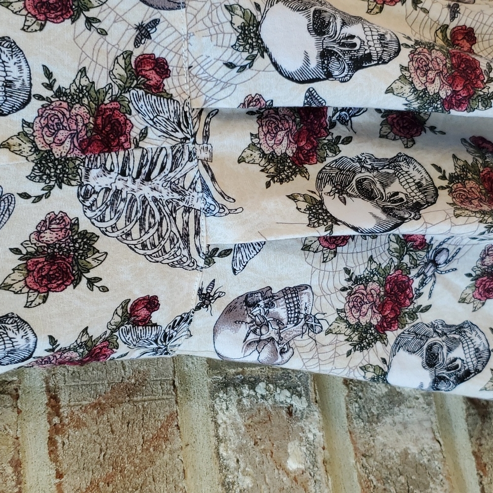 Hell Bunny Skeleton & Flower Skull Dress 4613 Size XS - Picture 9 of 13